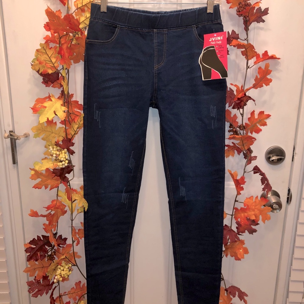 NWT never worn stretchy jeans 👖/ jeggings